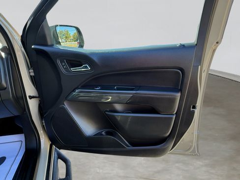 Used 2022 GMC Canyon AT4 w/ Driver Alert Package image 29