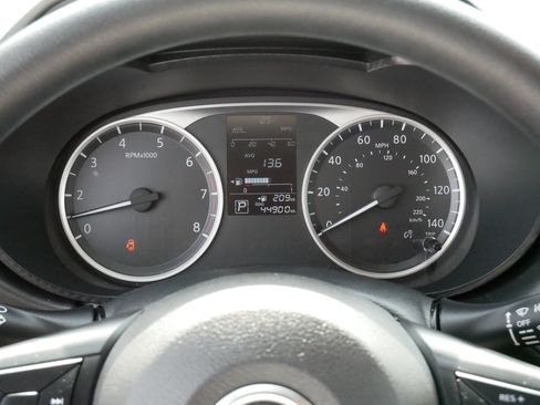 Used 2024 Nissan Versa S w/ Trunk Package FWD image 21