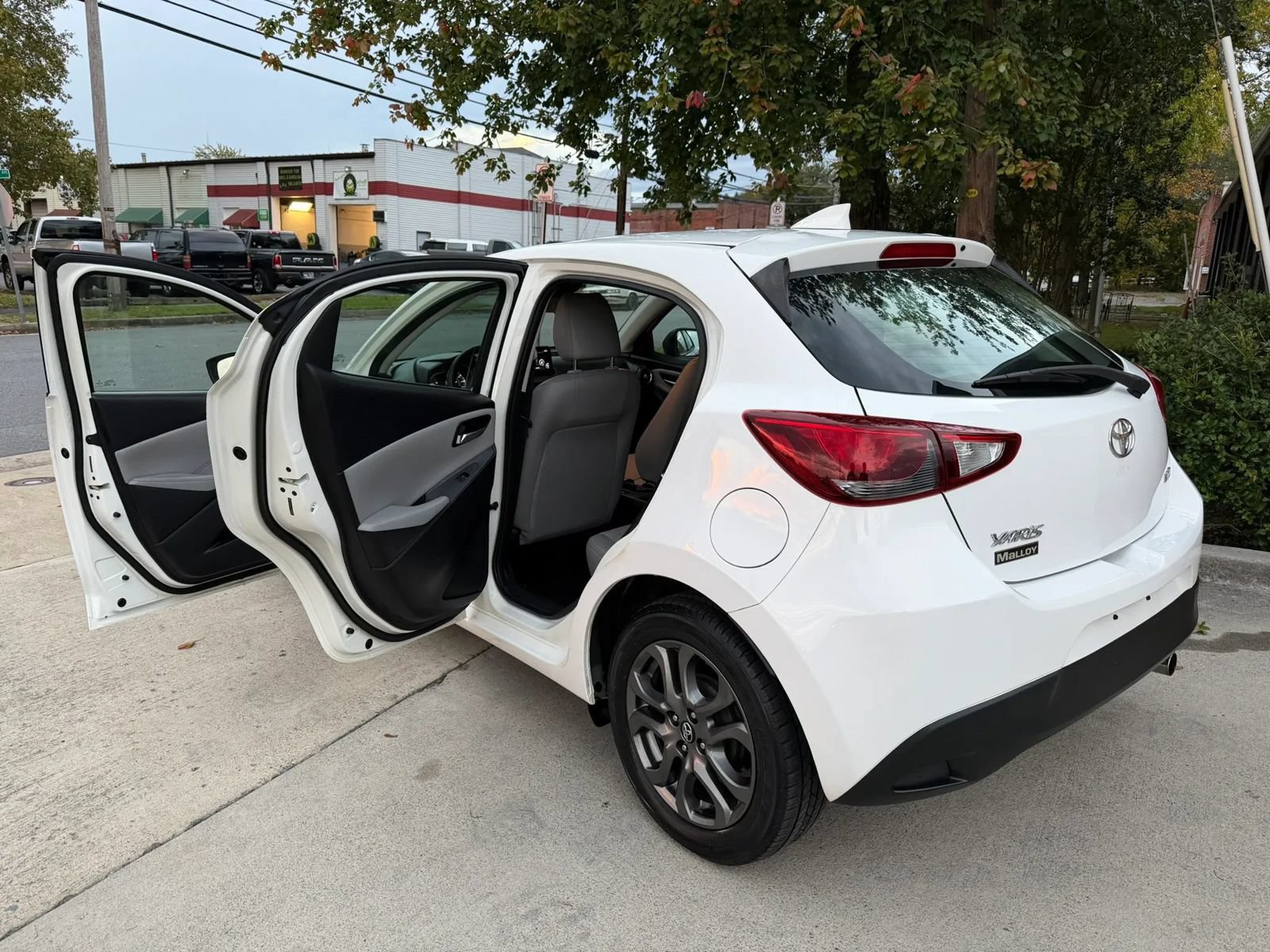 Used 2020 Toyota Yaris XLE FWD image 26