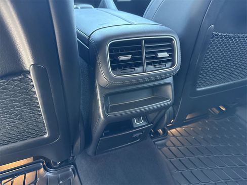 Used 2023 Mercedes-Benz GLE 53 AMG GLE 53 AMG 4MATIC image 21