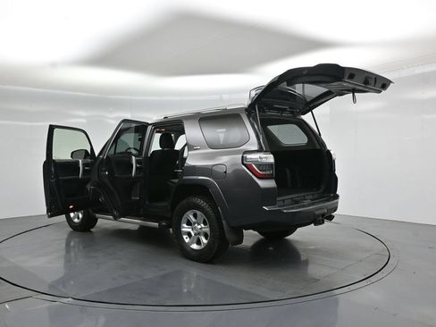 Used 2014 Toyota 4Runner SR5 RWD image 30