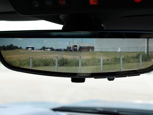 Used 2021 Chevrolet Camaro SS RWD image 13