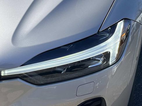 New 2026 Volvo XC60 B5 Core w/ Climate Package image 9