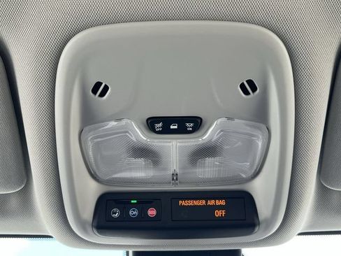 Used 2023 Chevrolet Bolt EUV LT w/ Driver Confidence Package FWD image 29