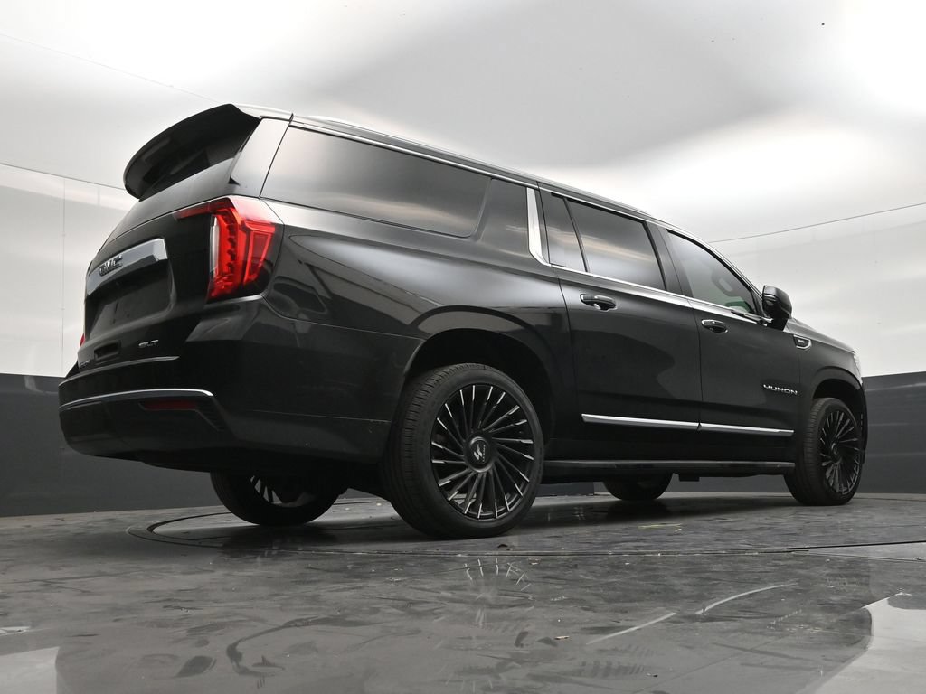 Used 2023 GMC Yukon XL SLT w/ SLT Luxury Package RWD image 24