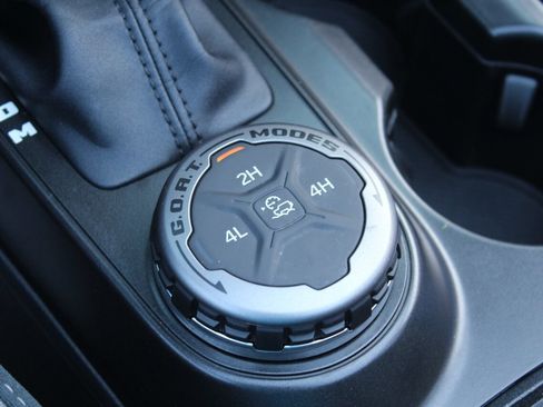 Used 2023 Ford Bronco Outer Banks image 9