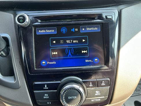 Used 2014 Honda Odyssey EX-L image 21