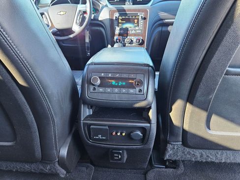 Used 2017 Chevrolet Traverse Premier image 37