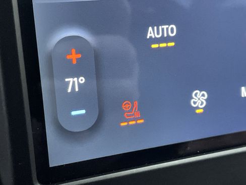 Used 2024 Ford Edge SEL w/ Convenience Package image 19