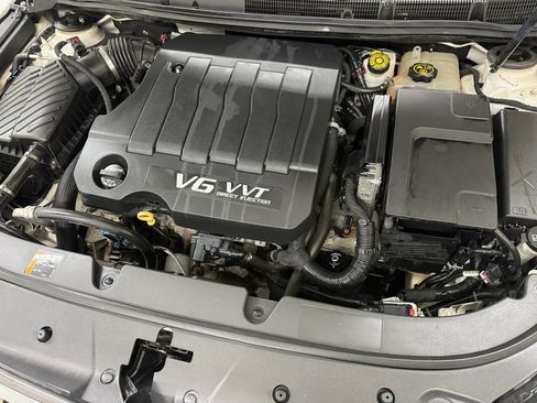 Used 2014 Buick LaCrosse Leather w/ Driver Confidence Package image 20