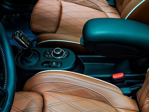 Used 2023 MINI Cooper SE image 16