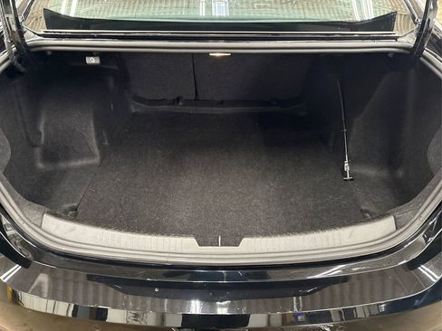 Used 2025 Chevrolet Malibu LT image 11