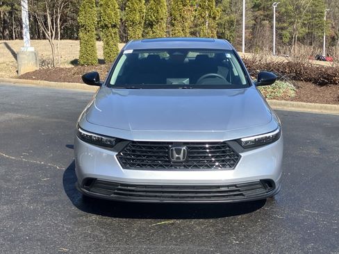 Used 2025 Honda Accord SE image 3