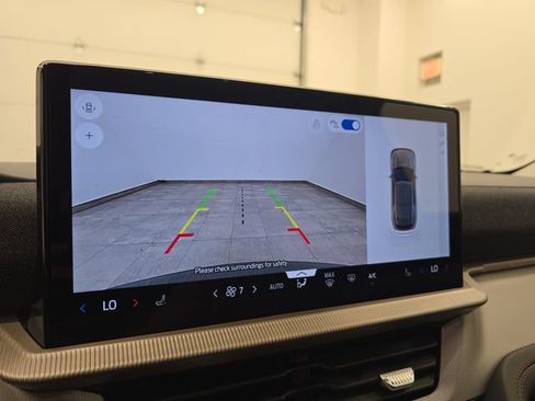 New 2026 Ford Explorer Active RWD image 29