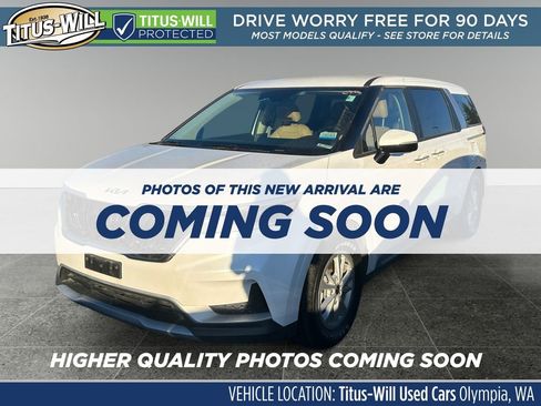 Used 2024 Kia Carnival LX image 2