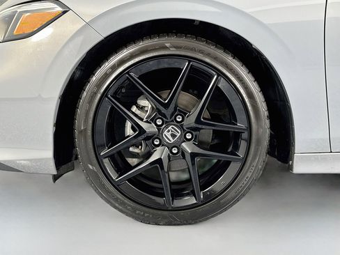 Certified 2025 Honda Civic Sport image 28