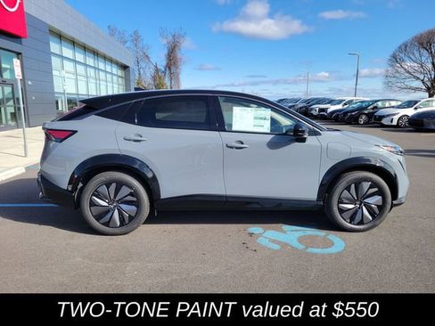 New 2025 Nissan Ariya AWD image 3