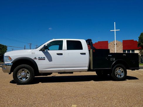 Used 2018 RAM 2500 Tradesman w/ Chrome Appearance Group AWD/4WD image 12