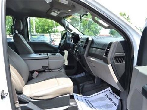 Used 2017 Ford F550 2WD Crew Cab Super Duty image 33