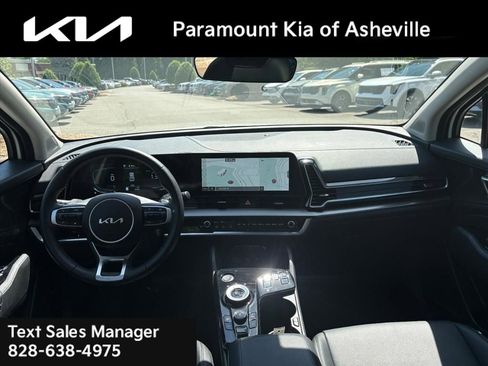 Used 2025 Kia Sportage EX w/ EX Premium Package AWD/4WD image 7