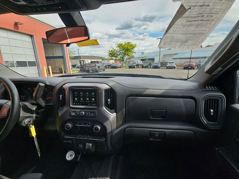 Used 2019 Chevrolet Silverado 1500 Custom w/ Custom Value Package AWD/4WD image 30