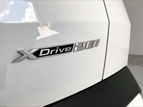 Used 2025 BMW X2 xDrive28i AWD/4WD image 40