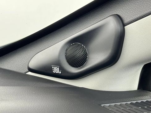 Used 2024 Toyota Prius Prime Premium w/ Advanced Technology Package FWD image 22