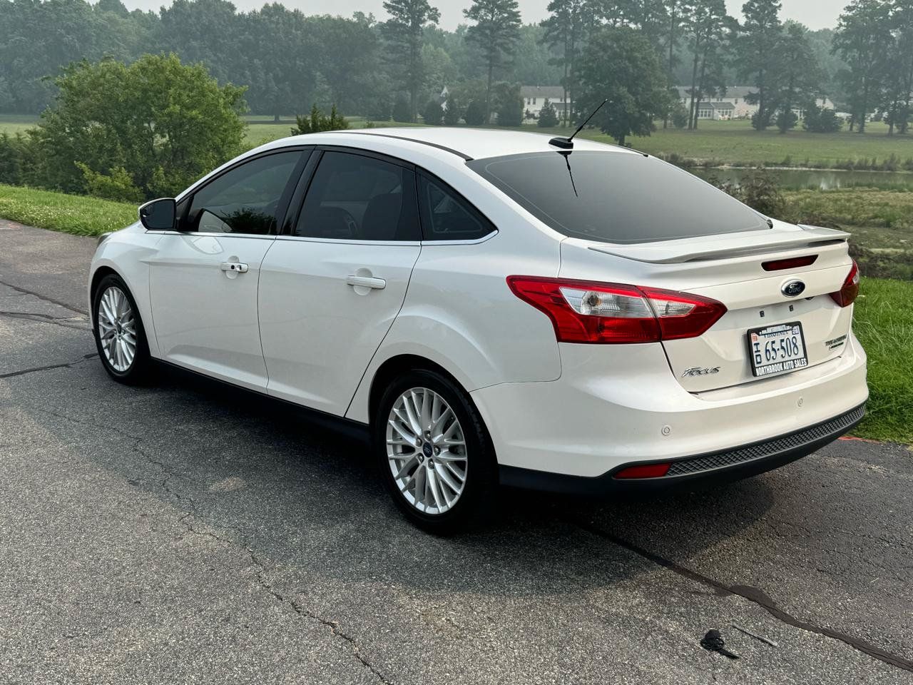 Used 2014 Ford Focus Titanium FWD image 10