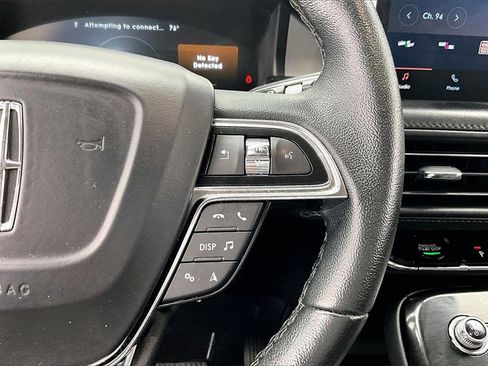 Used 2022 Lincoln Nautilus FWD image 19