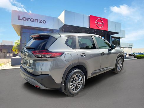 Used 2023 Nissan Rogue S AWD/4WD image 5