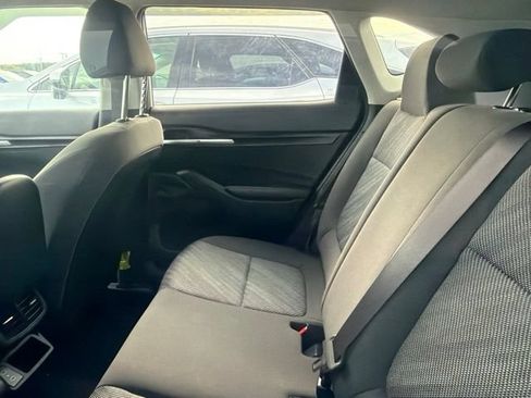Used 2025 Kia Seltos LX AWD/4WD image 7