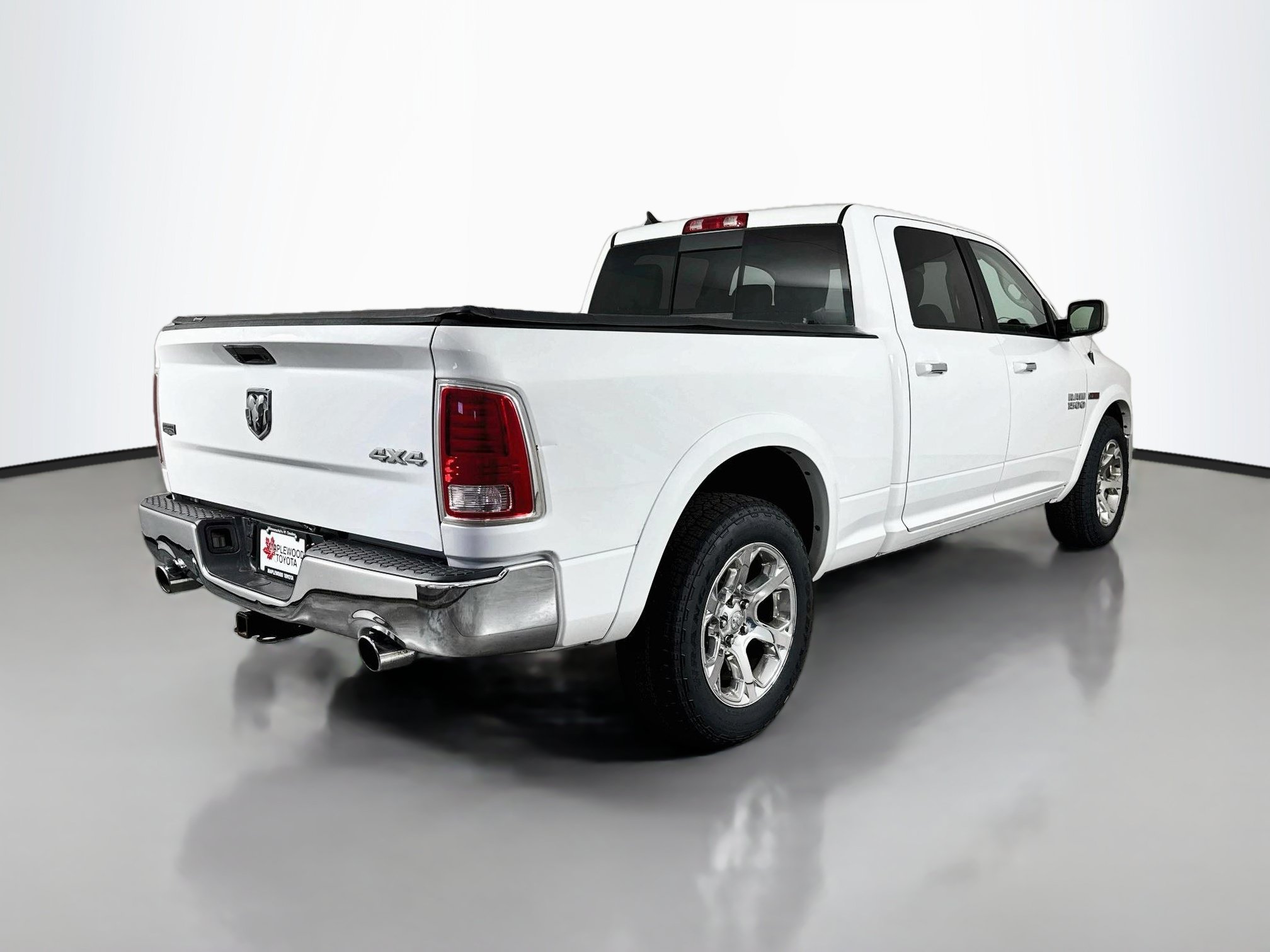 Used 2014 RAM 1500 Laramie w/ Convenience Group AWD/4WD image 7