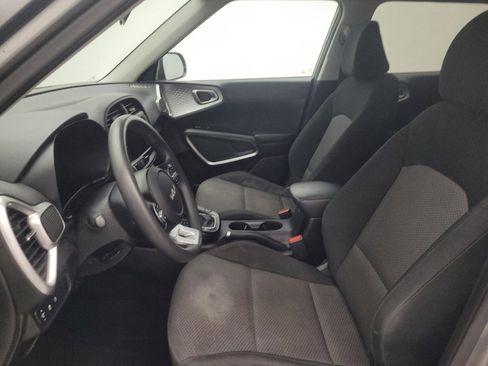 Used 2023 Kia Soul LX w/ Option Group 015 FWD image 17