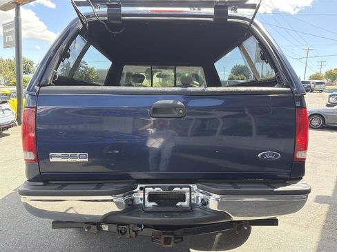 Used 2005 Ford F350 Lariat AWD/4WD image 5