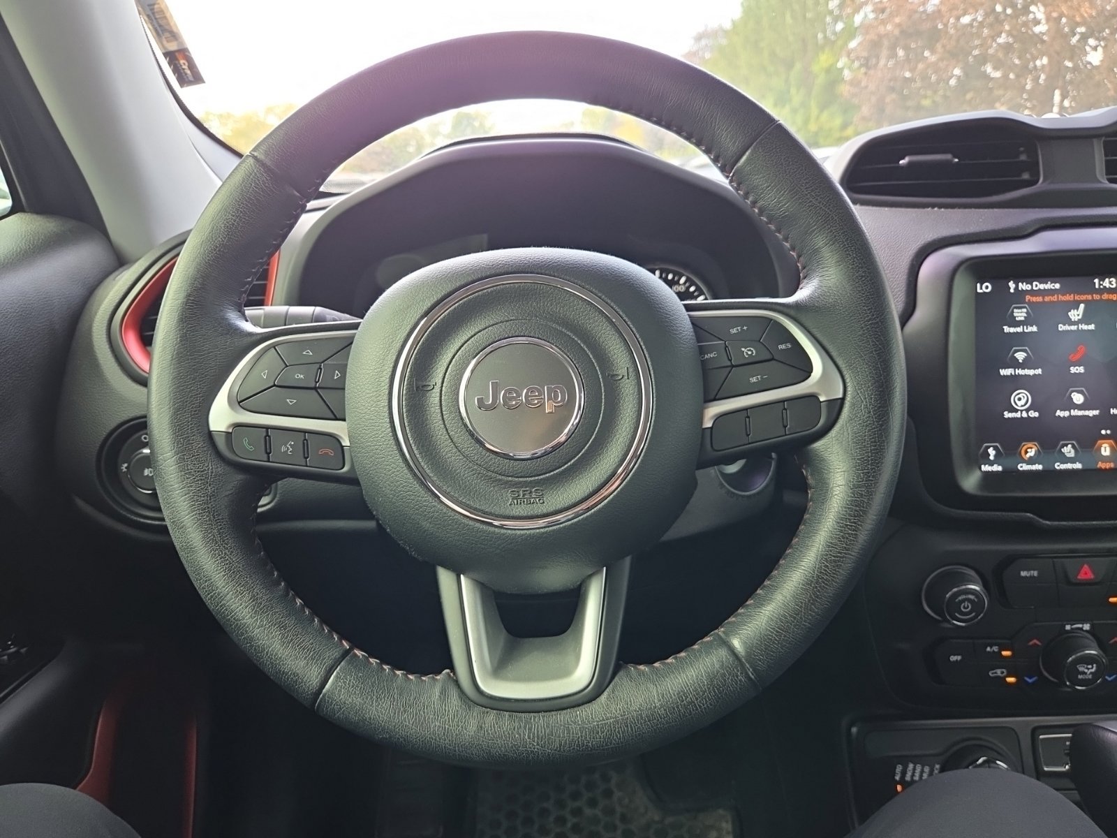 Used 2021 Jeep Renegade Trailhawk w/ Luxury Group III AWD/4WD image 18