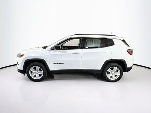 Used 2022 Jeep Compass Latitude w/ Convenience Group AWD/4WD image 8