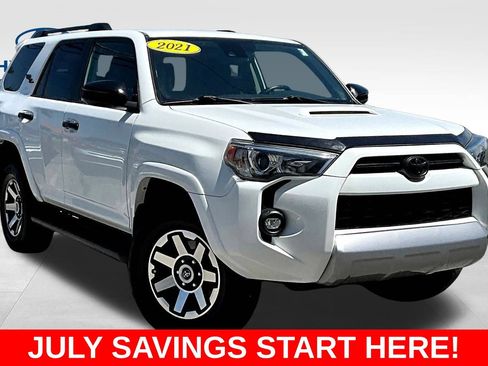 Used 2021 Toyota 4Runner TRD Off-Road AWD/4WD image 3