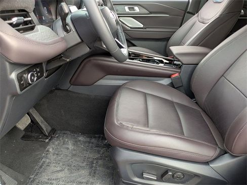 New 2026 Ford Explorer Platinum image 20