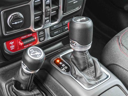 New 2026 Jeep Wrangler Unlimited Rubicon image 19