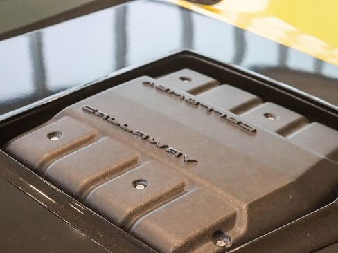 Used 2018 Chevrolet Corvette Z06 w/ Z07 Performance Package image 16