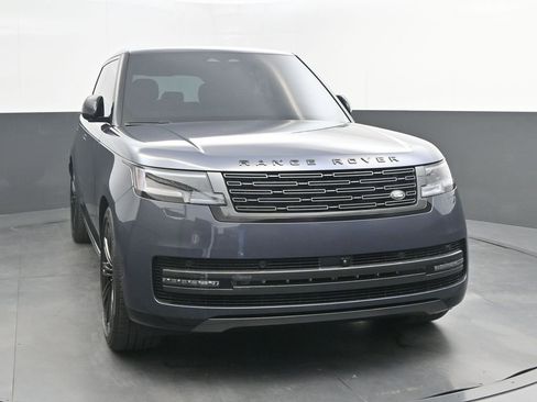 Used 2025 Land Rover Range Rover SE AWD/4WD image 10