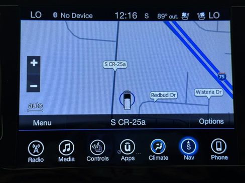 Used 2017 Chrysler Pacifica Limited FWD image 32
