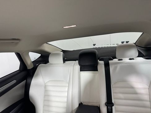 Used 2020 Ford Fusion SE w/ Equipment Group 151A image 4