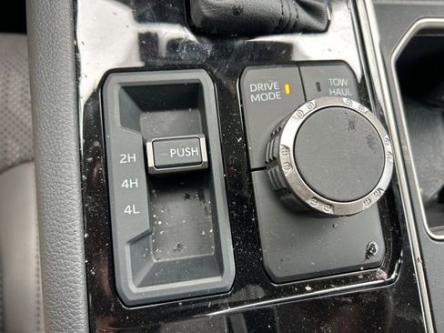 Used 2024 Toyota Tundra Limited image 18