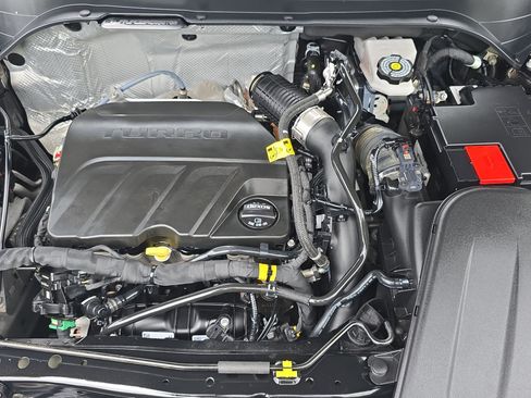 Used 2024 Chevrolet Trax LS FWD image 30
