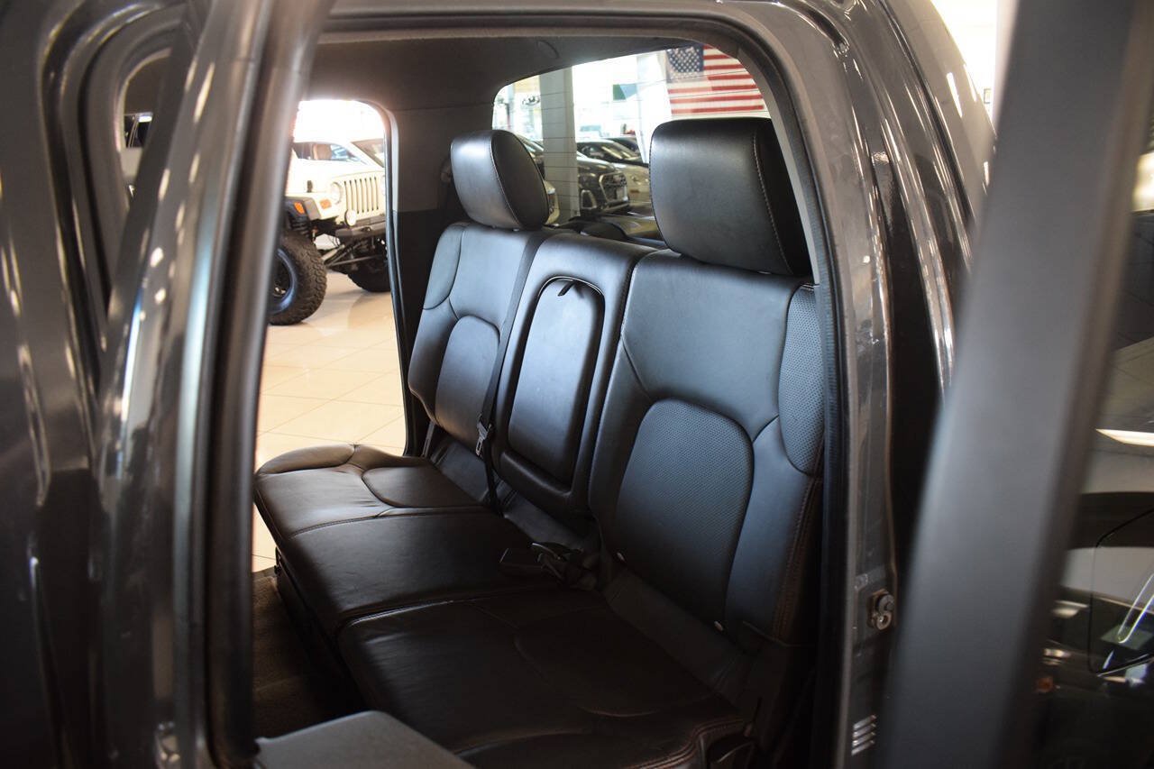 Used 2010 Nissan Frontier PRO-4X w/ Pro-4x Value Truck Pkg AWD/4WD image 39