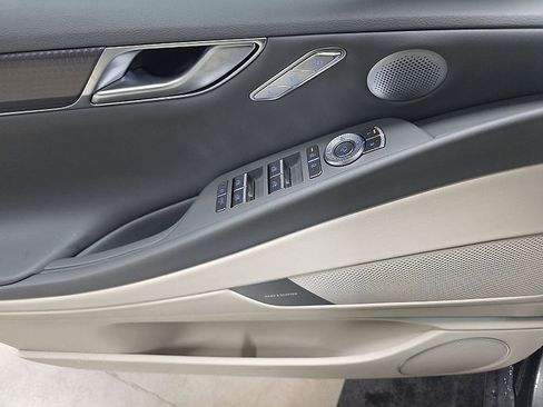 Used 2025 Genesis G80 2.5T Sport Prestige image 6