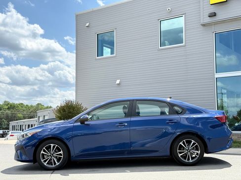 Used 2022 Kia Forte LXS FWD image 12