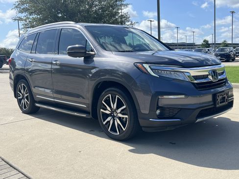 Used 2019 Honda Pilot Touring image 2
