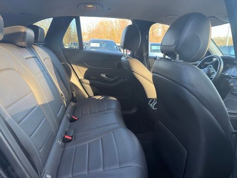 Certified 2022 Mercedes-Benz GLC 300 4MATIC w/ Premium Package Lite image 31